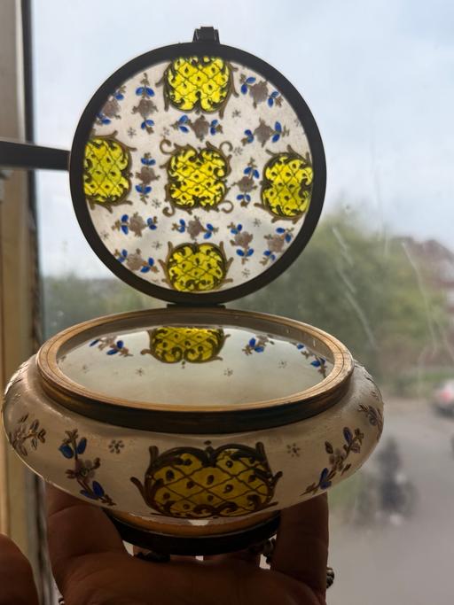 Buy & Sell Upper Holloway North London - Photos for Rare Antique French Ormolu Glass Trinklet Box