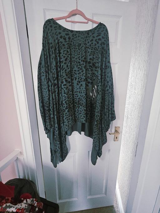 Buy & Sell Newton Doncaster - Photos for Loose style top, size XL.