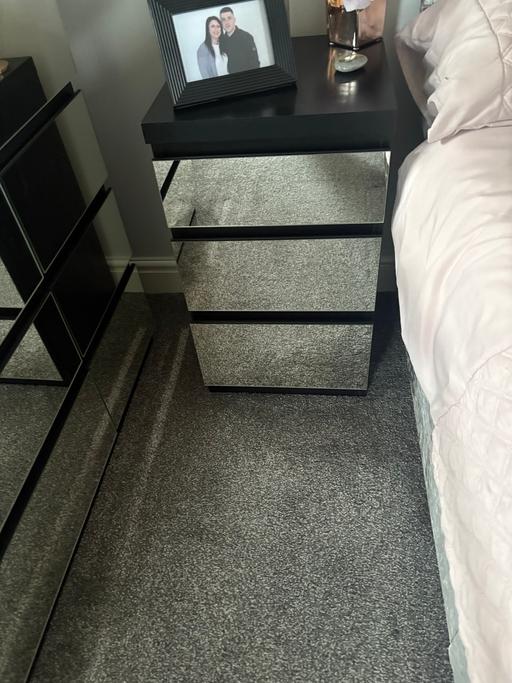 Buy & Sell Finchfield Wolverhampton - Photos for 2 x mirror black bedsides
