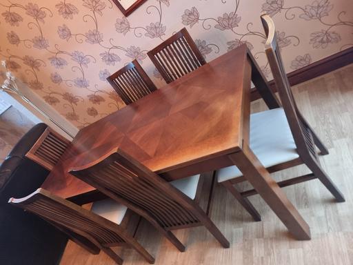 Buy & Sell Newport Newport - Wales - Photos for large dinning room table with chairs