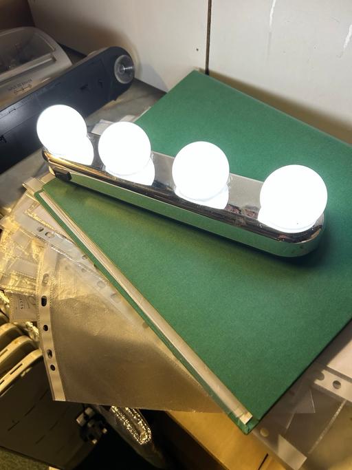 Buy & Sell Quinton Birmingham - Photos for Battery light