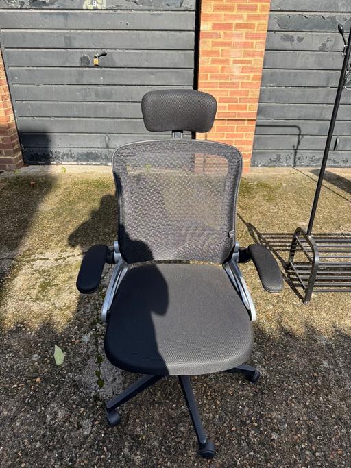 Buy & Sell Elephant and Castle South East London - Photos for Office chair