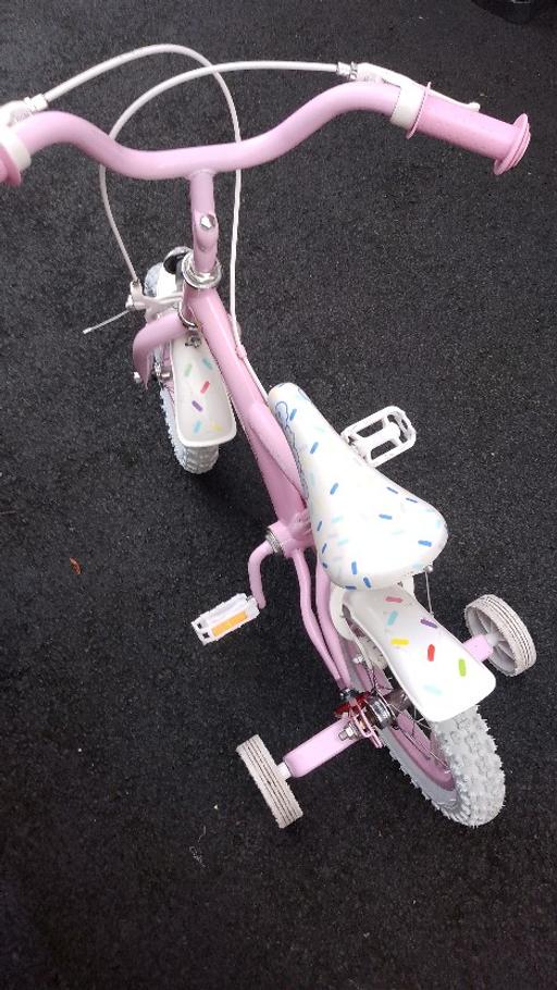 Buy & Sell Warwick Town Centre Warwick - Photos for toddler cup cake 🍰