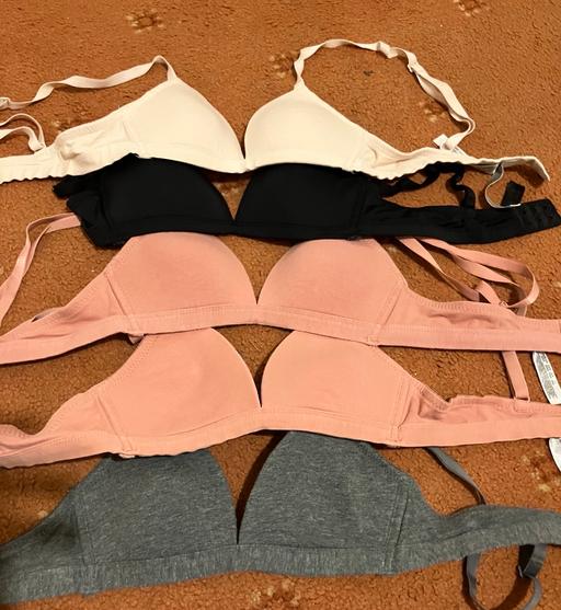 Buy & Sell Mansfield Town Centre Mansfield - Photos for 5x Primark bras size 32AA
