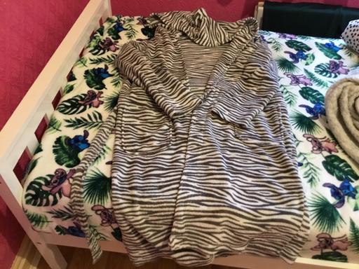 Buy & Sell Woodcross Wolverhampton - Photos for Ladies Hodded Housecoat Size SC