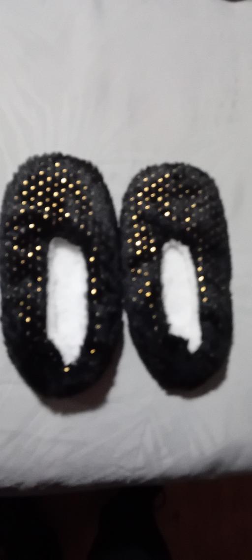 Buy & Sell Bilston Wolverhampton - Photos for brand new women's slippers