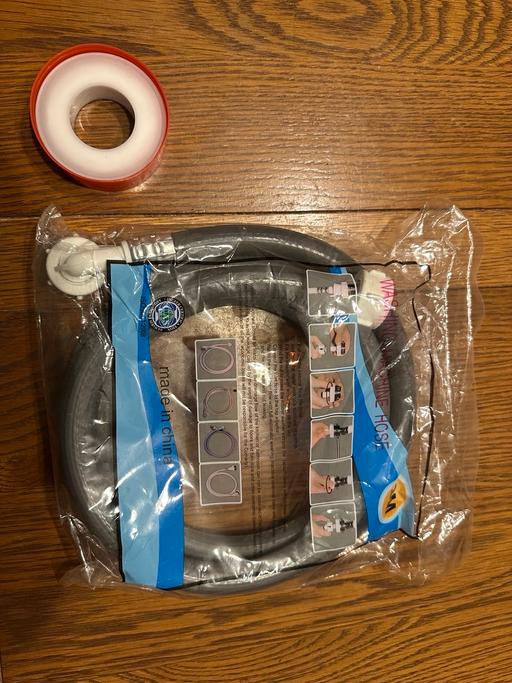 Buy & Sell Blakenhall Wolverhampton - Photos for 1 New washing machine hose( 2M)plus ptfe tape