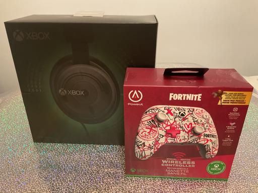 Buy & Sell Rainham Medway - Kent - Photos for 20th A SE Headset+SE PowerA Controller - New