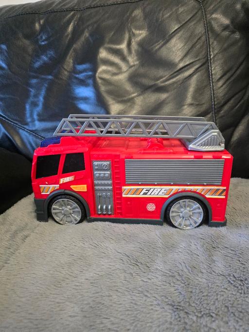 Buy & Sell Rowley Regis Sandwell - Photos for large plastic fire engine 🚒