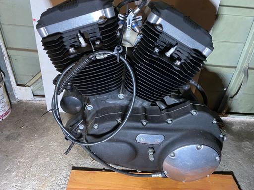 Vehicles Bristol City Centre Bristol - Photos for Motorcycle Engine HARLEY DAVIDSON 883 R