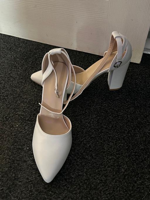 Buy & Sell Park Farm Industrial Estate North Northamptonshire - Photos for Never worn size 3.5