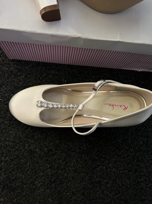 Buy & Sell Park Farm Industrial Estate North Northamptonshire - Photos for Brand new size 3.5