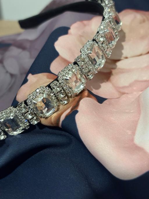Buy & Sell Bircotes Bassetlaw - Photos for Sparkling Diamante Luxury Headband