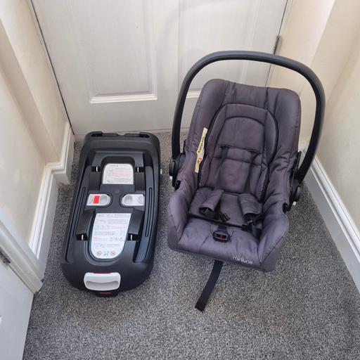 Buy & Sell Walsall Town Centre Walsall - Photos for Miniuno Car Seat With ISOFIX Base