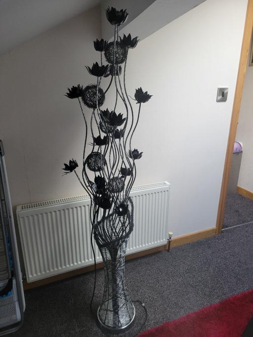 Buy & Sell Blackburn Blackburn with Darwen - Photos for Metal flower decoration