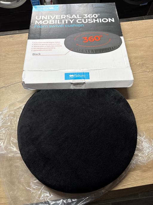 Buy & Sell Duckmanton Chesterfield - Photos for Simply mobility foam swivel cushion