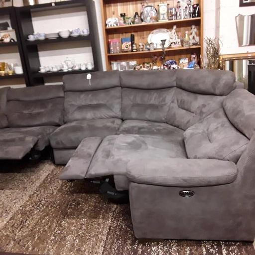 Buy & Sell Saint Pauls Trading Estate Tameside - Photos for Housing Units grey recliner corner suite