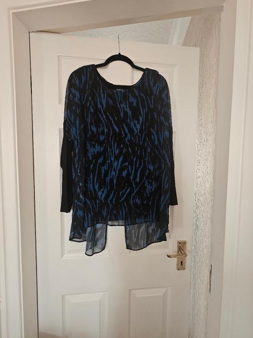 Buy & Sell Newton Doncaster - Photos for Roman dressy top..size 18.