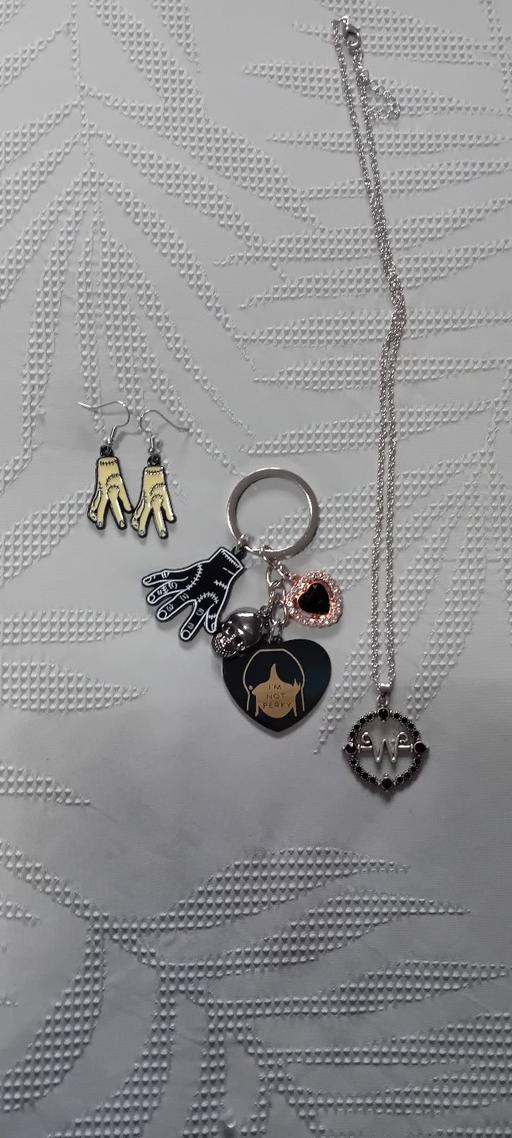 Buy & Sell Bilston Wolverhampton - Photos for brand new Wednesday bundle