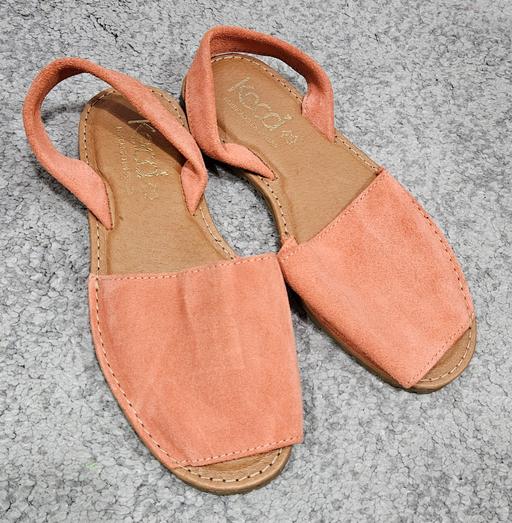 Buy & Sell Weston Point Halton - Photos for 🌟NEW🌟 Size 5 Kecai Spanish leather sandals