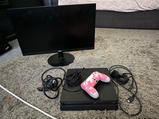 Buy & Sell Northfield Birmingham - Photos for Playstation 4/ monitor
