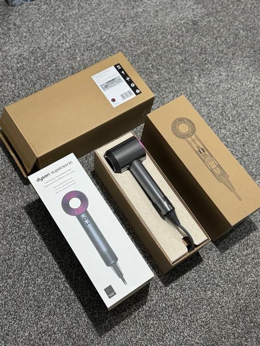 Buy & Sell Lees Oldham - Photos for Dyson Supersonic Hairdryer HD08