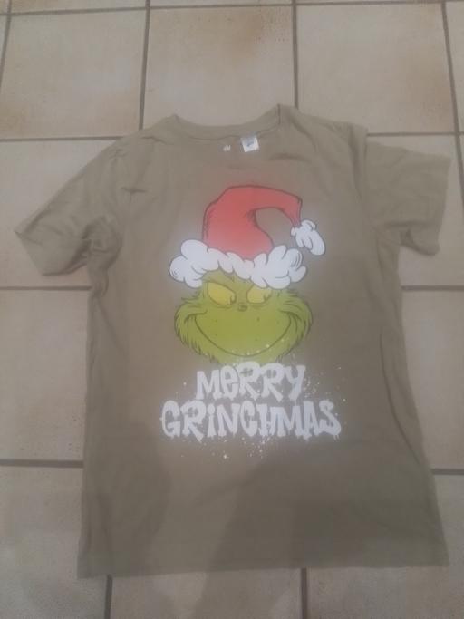 Buy & Sell Streetly Walsall - Photos for BRAND NEW NO TAG H/ M XMAS TEE SHIRT