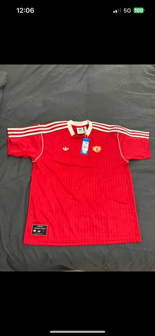 Buy & Sell Garden Village Hull - Photos for Manchester United Legends shirt
