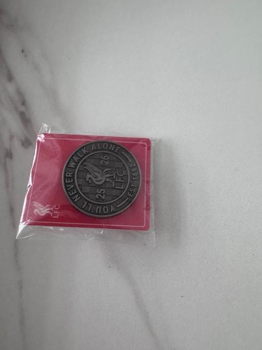 Buy & Sell Rastrick Calderdale - Photos for Liverpool FC scarf and metal badge