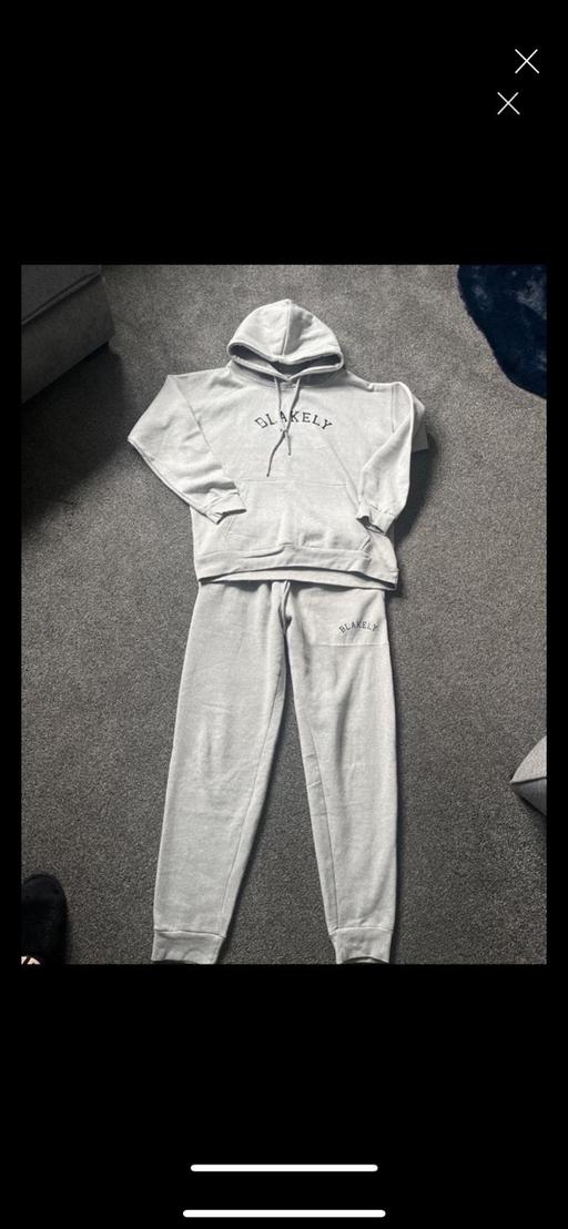 Buy & Sell Conisbrough Doncaster - Photos for Designer tracksuit ladies size 12
