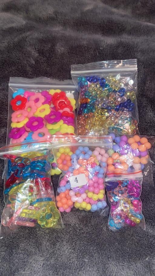 Buy & Sell Bilston Wolverhampton - Photos for Acrylic flower beads