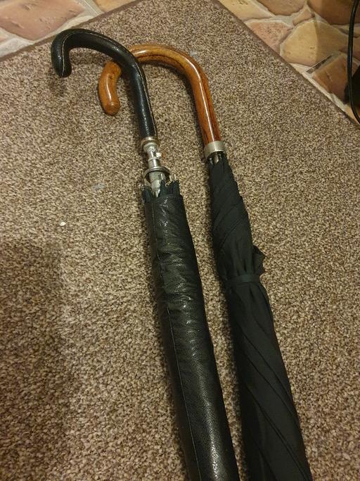 Buy & Sell Gornal Wood Dudley - Photos for 2 Vintage Pop Up Umbrellas, Great Condition