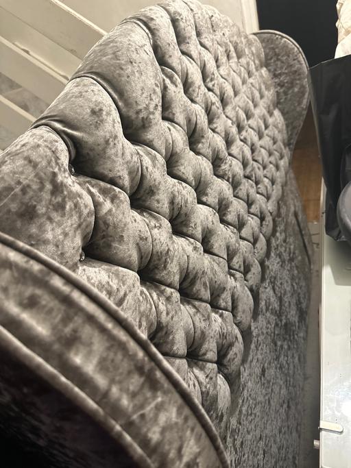 Buy & Sell White Hart Lane Station North London - Photos for Grey king size headboard