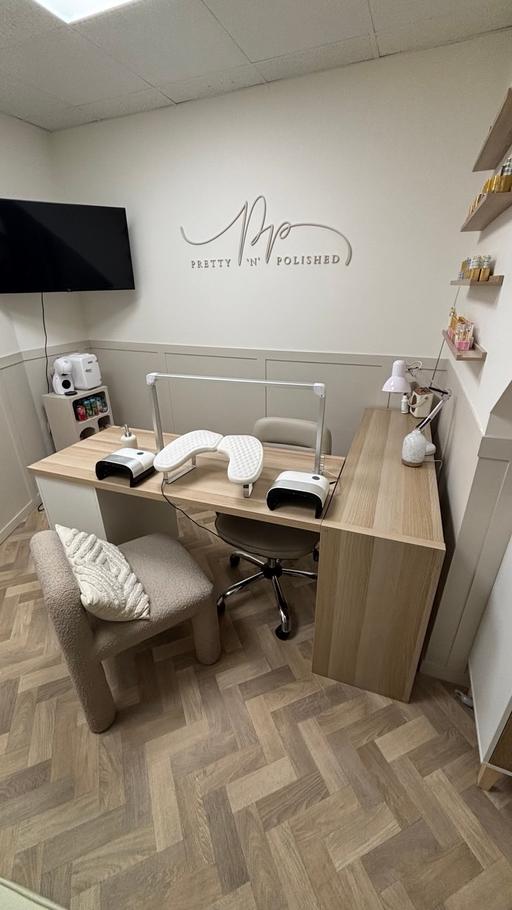 Buy & Sell Wergs Wolverhampton - Photos for L-Shaped Nail Desk/Office Desk