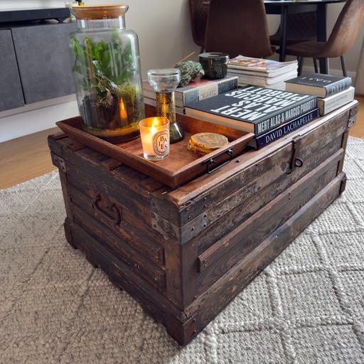 Buy & Sell Bermondsey South East London - Photos for Vintage trunk / chest