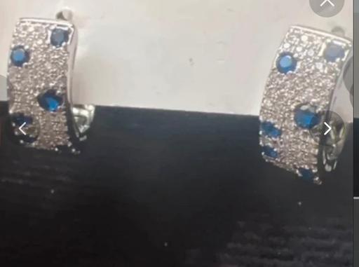 Buy & Sell Whitchurch Bath and North East Somerset - Photos for Silver crystal blue earrings