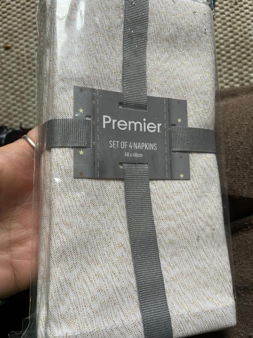 Buy & Sell Wednesfield Wolverhampton - Photos for New napkins 2£ a pack