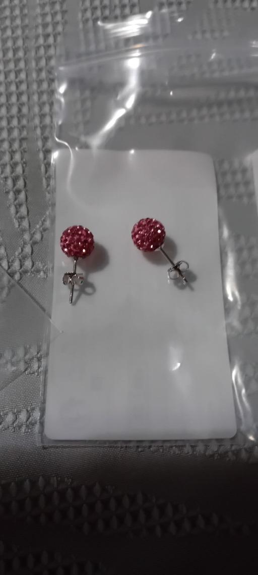 Buy & Sell Bilston Wolverhampton - Photos for brand new real sliver pink earrings