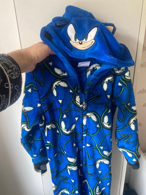 Buy & Sell Gornal Wood Dudley - Photos for Sonic Onesie