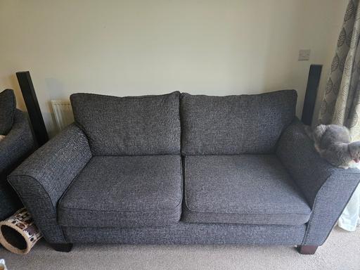 Buy & Sell Booker Buckinghamshire - Photos for 3 seater sofa and large swivel chair.