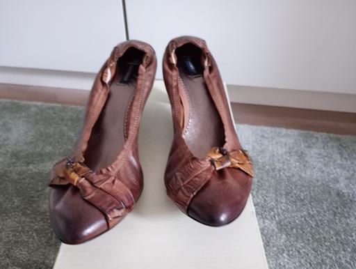 Buy & Sell Dagenham Barking and Dagenham - Photos for Italian leather Vero Cuoio court shoe