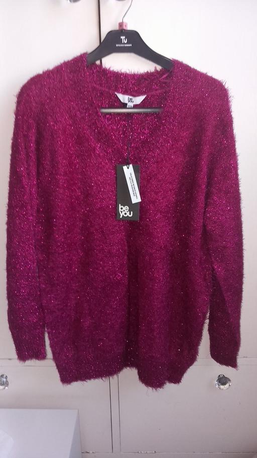 Buy & Sell Angel North London - Photos for Sparkly Pink Jumper