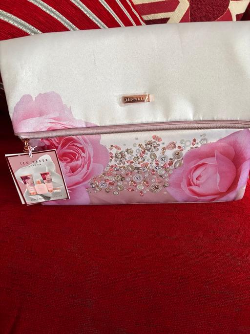 Buy & Sell Minehead Somerset - Photos for Ted Baker Gift Set