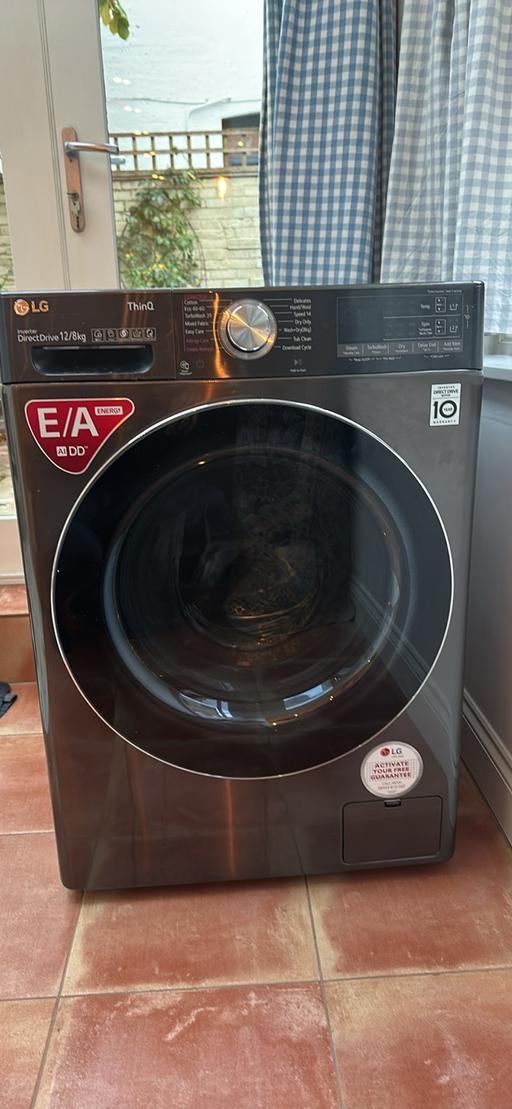Buy & Sell Streatham South West London - Photos for Like new!LG washer dryer 12kg large load