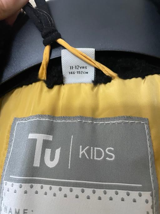 Buy & Sell Ynysddu Caerphilly - Wales - Photos for Winter coat, age 11 to 12