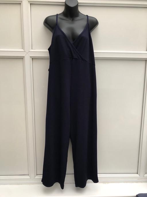 Buy & Sell Cradley Heath Sandwell - Photos for (Size 18) NAVY CROPPED JUMPSUIT