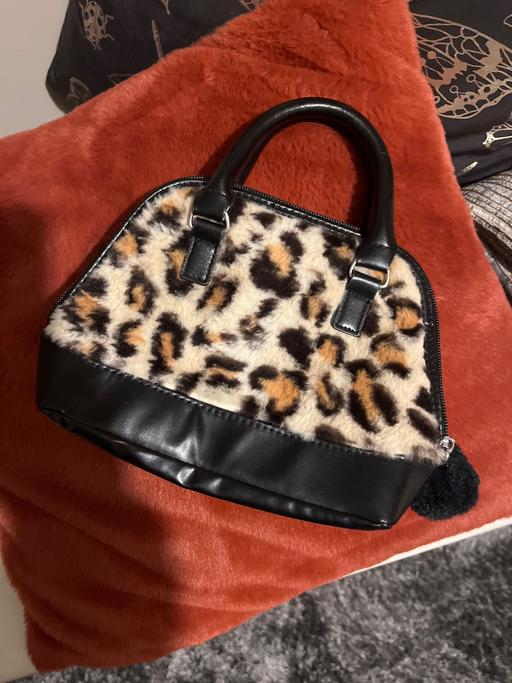 Buy & Sell Conisbrough Doncaster - Photos for Claire’s girls bag