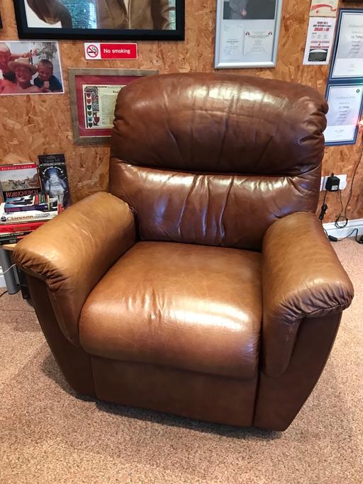 Buy & Sell Upminster Havering - Photos for Leather recliner