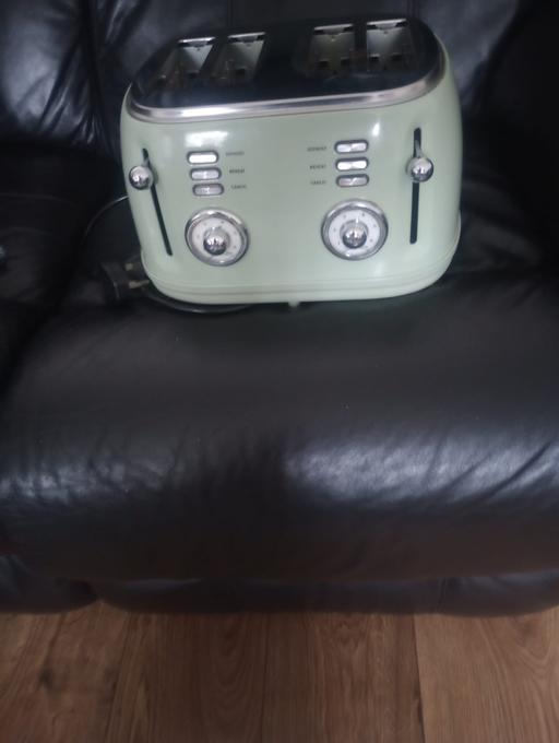 Buy & Sell Woodcross Wolverhampton - Photos for Four-slice Toaster