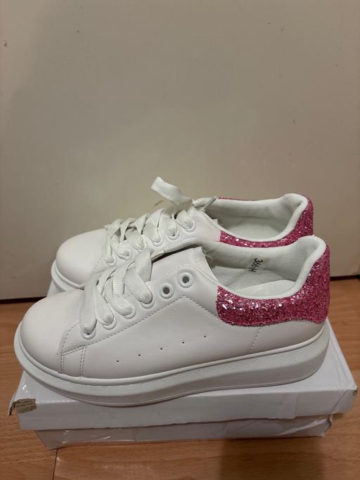 Buy & Sell Croydon Croydon - Photos for Oso pretty mqueen inspired trainers new